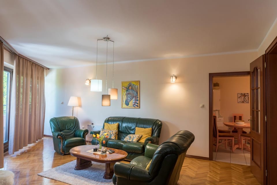 Apartmani Central 12 & Free parking Apartment in Serbia