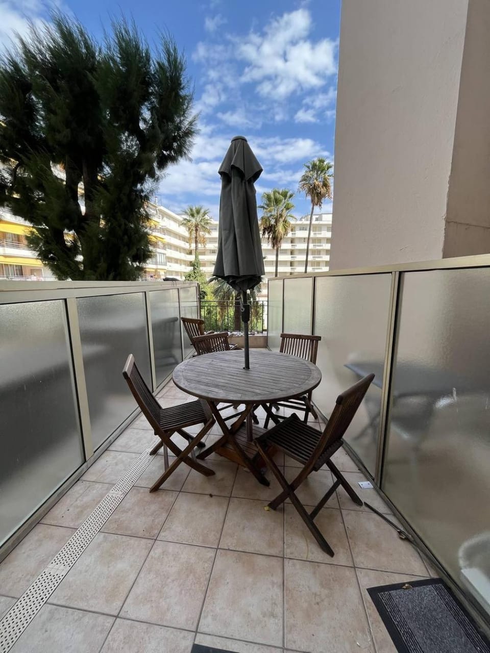 Cannes Croisette - PALAIS MIRAMAR - Studio au calme avec terrasse Apartment in Cannes