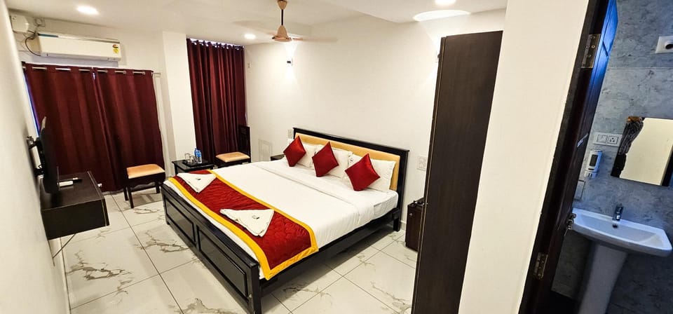Bed, Photo of the whole room