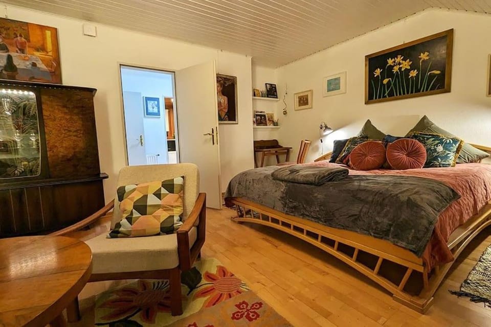 Living room, Bedroom