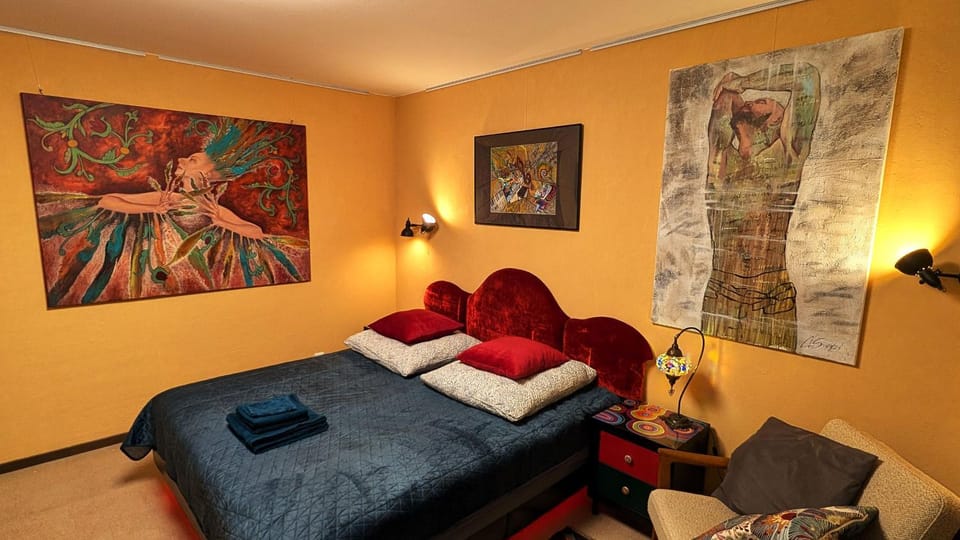 Bed, Bedroom