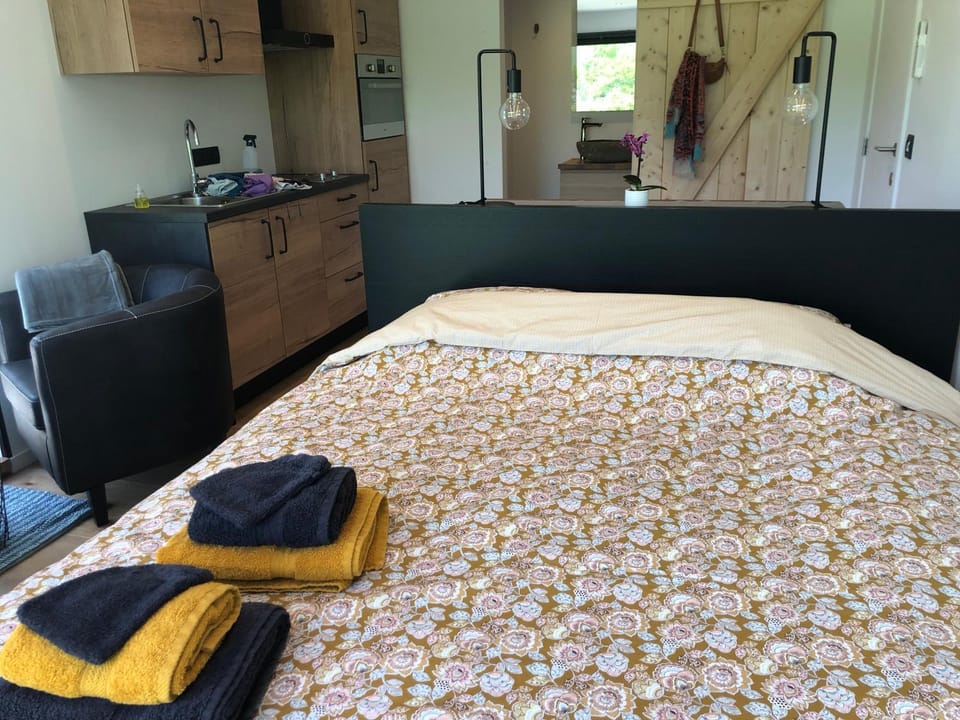 Les Tiny House du Mas de Mont Bed and Breakfast in Belgium