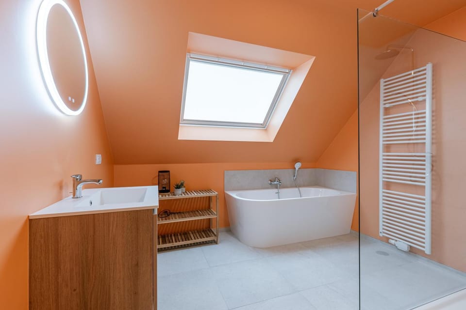 Bathroom, Bath