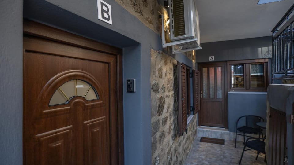 Akratos House Apartment in North Macedonia