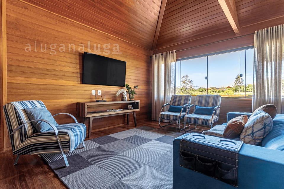 Villa of the Plane Trees in Rancho Queimado House in State of Santa Catarina