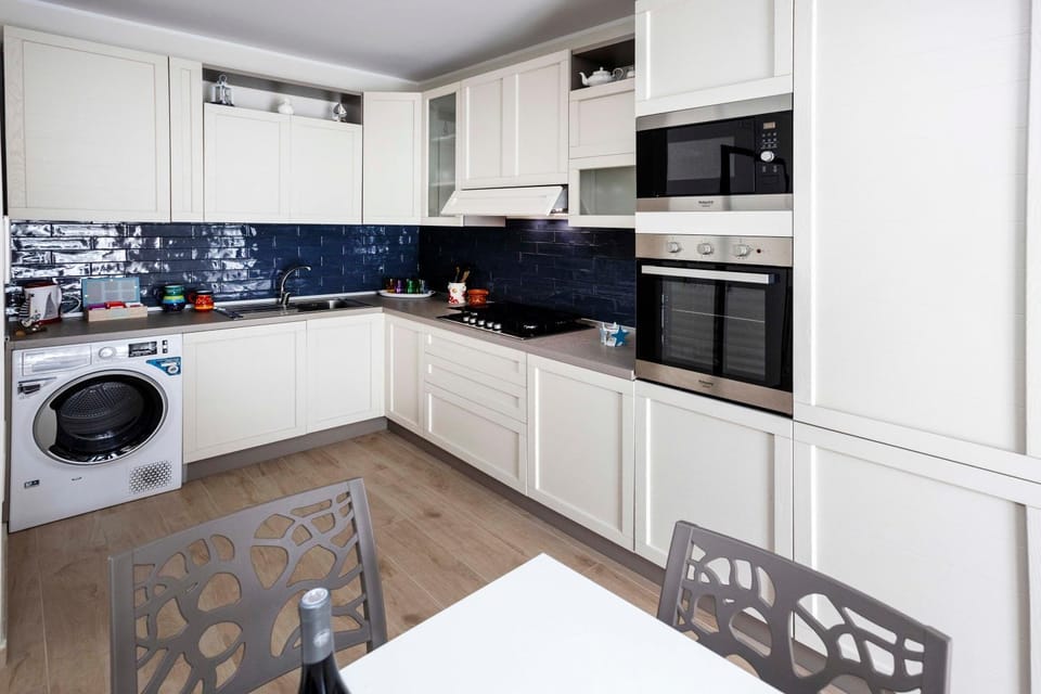 stove, washing machine, dryer, kitchen