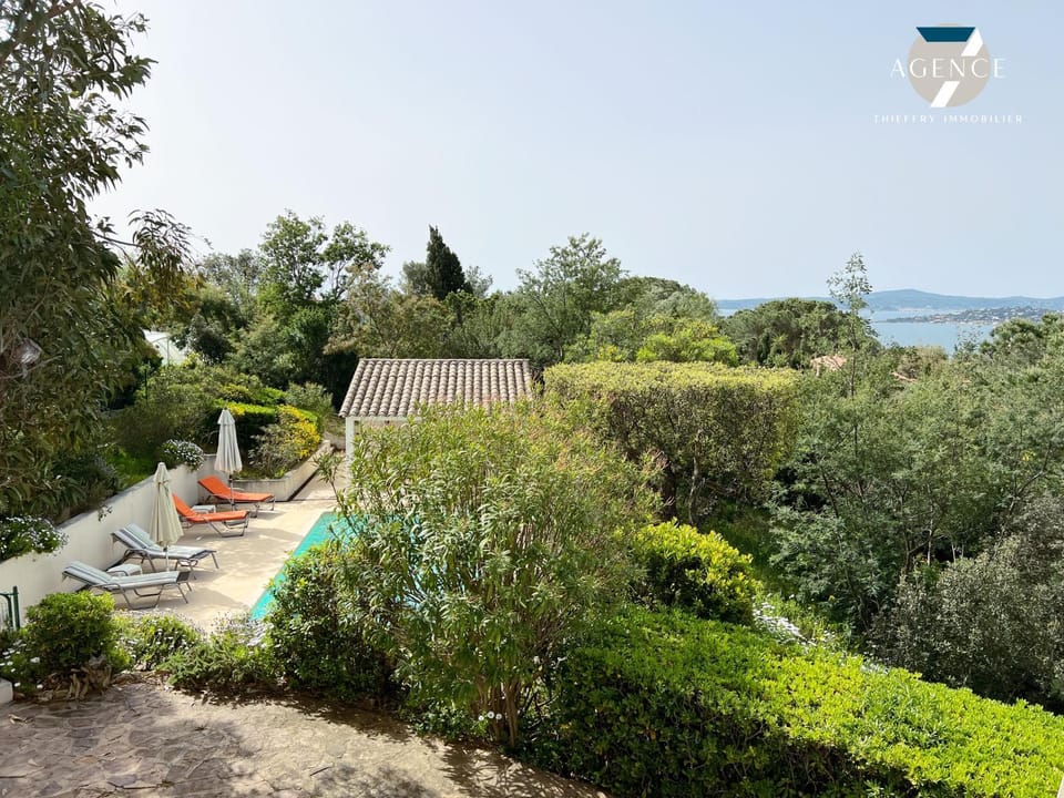 La Louarde House in Roquebrune-sur-Argens