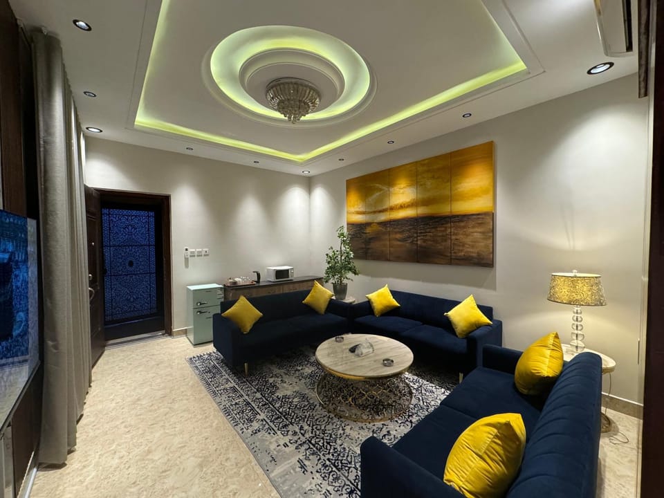 شقة فاخرة غرفة وصالة النرجس ١٨ Apartment in Riyadh