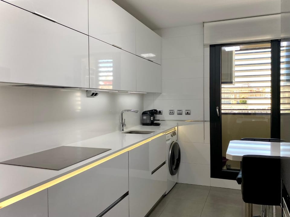 dishwasher, microwave, oven, stove, washing machine, kitchen
