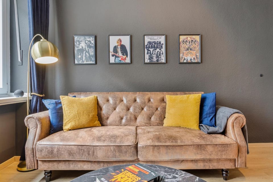 Living room, Seating area