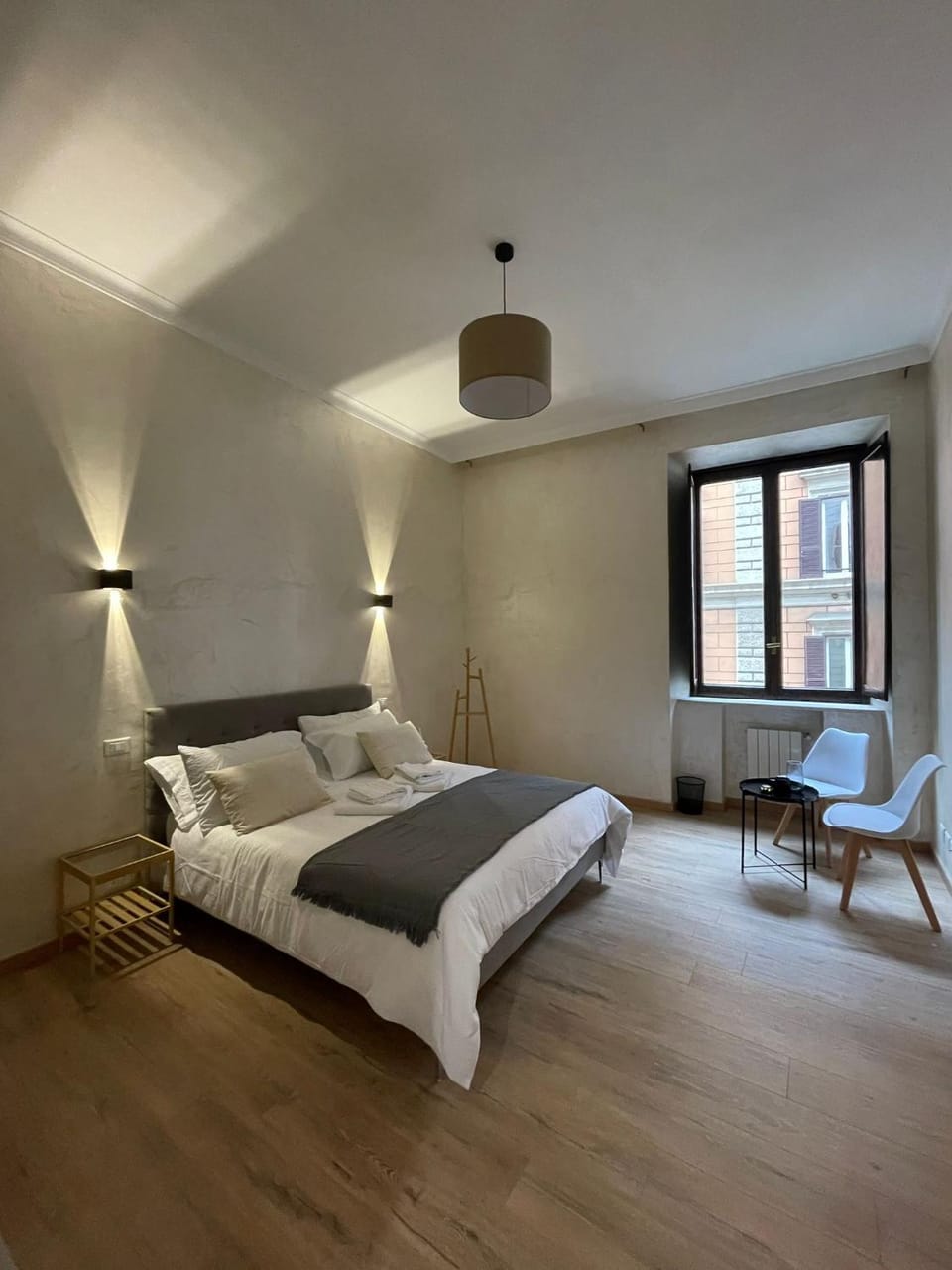Ten Miles Guesthouse Roma Bed and Breakfast in Rome