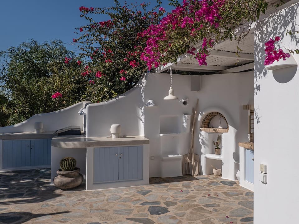 Property building, BBQ facilities