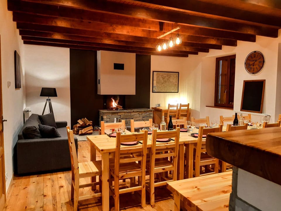 Property building, Living room