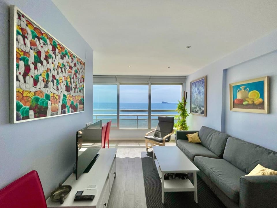 Carolina Seafront Levante Apartment in Benidorm