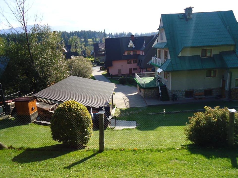 Property building, Natural landscape, Garden