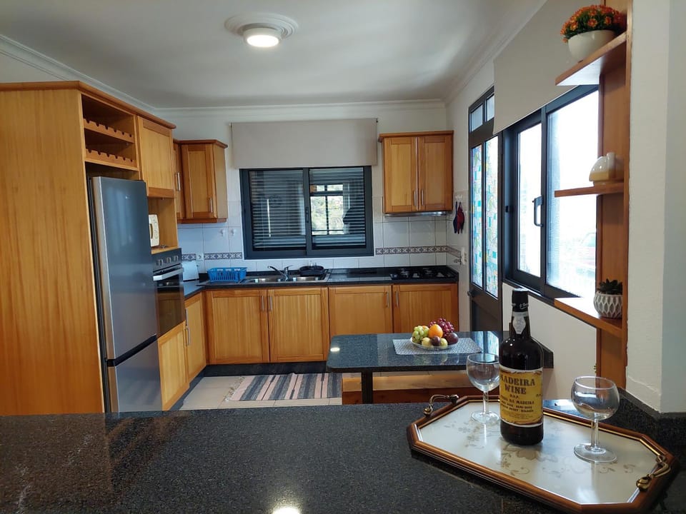 Kitchen or kitchenette, Food and drinks, minibar, pet friendly, stove