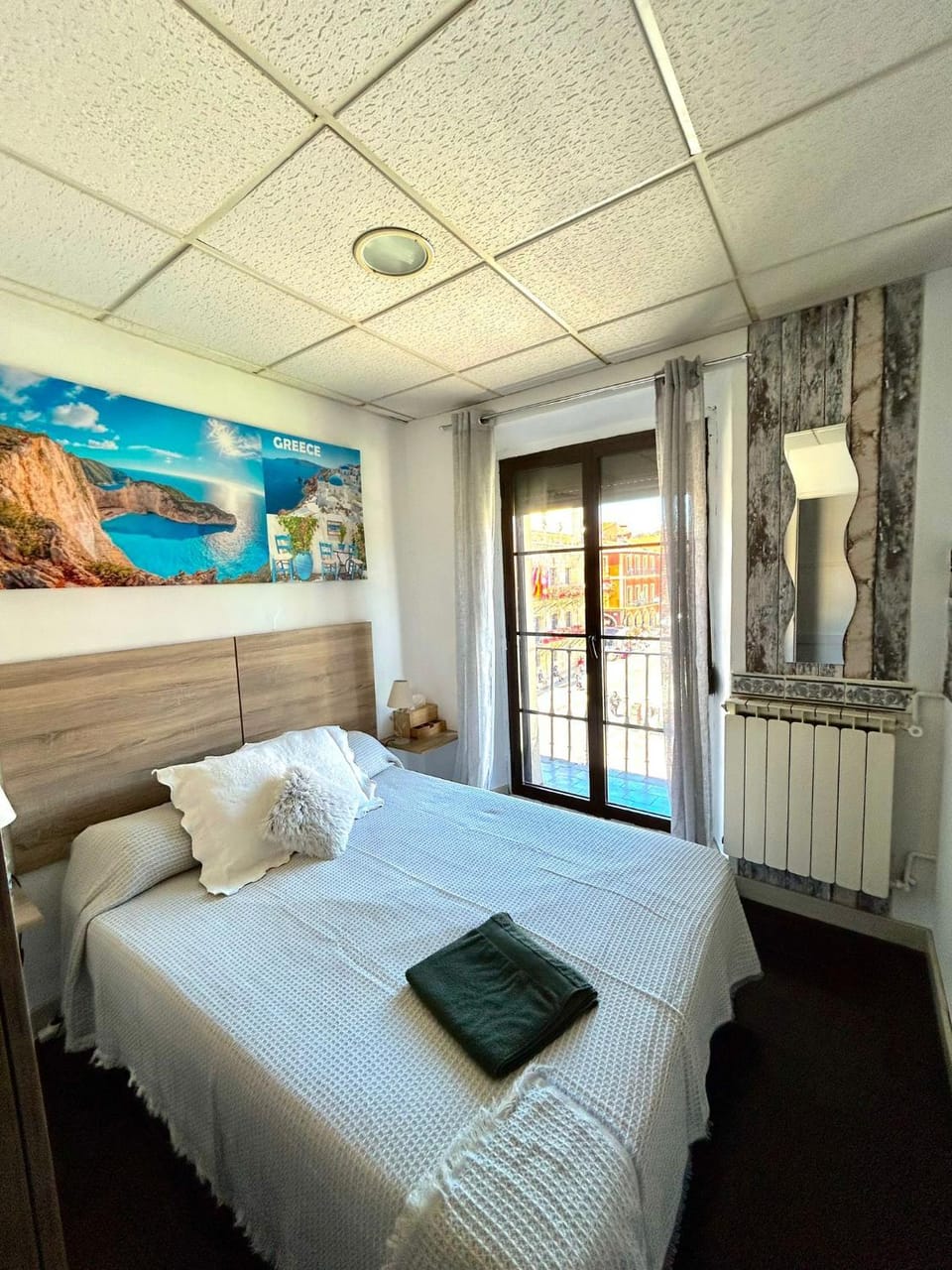 Bed, Internal: Not applicable to any particular room