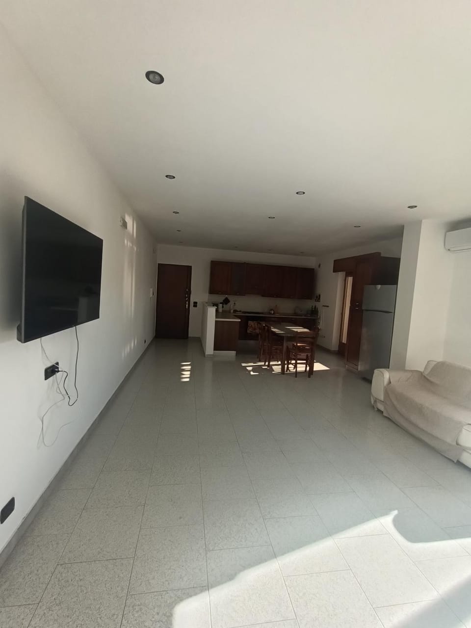 Communal lounge/ TV room, Living room, Photo of the whole room, Seating area