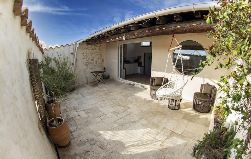Balcony/Terrace, Inner courtyard view