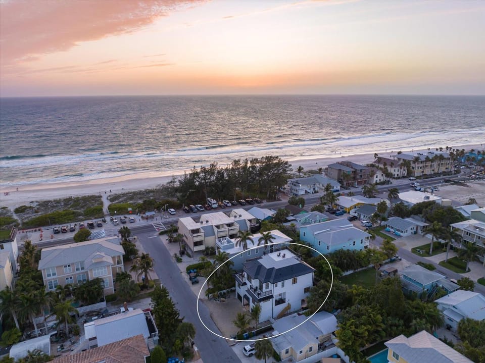 The Mystical Rose House in Bradenton Beach