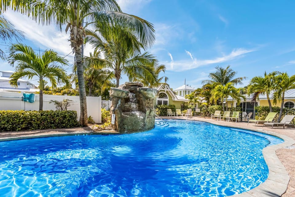 Blue Lagoon 1 Apartment in Holmes Beach