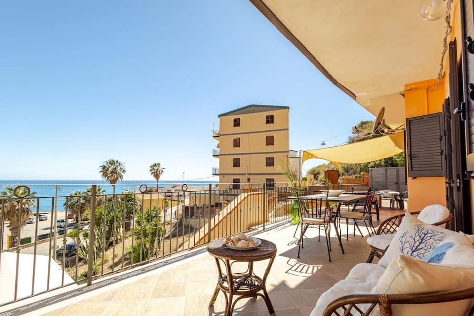 Patio, Balcony/Terrace, Sea view, sunbed