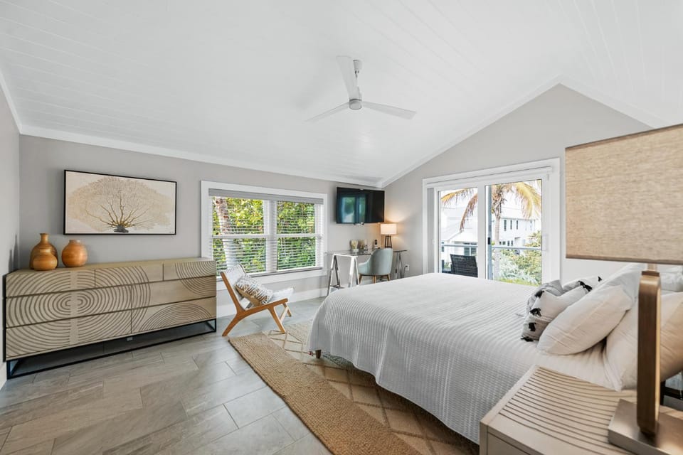 Coconut Palm Paradise House in Anna Maria Island