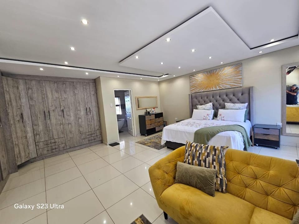 Omosa Guest House Bed and Breakfast in Gauteng