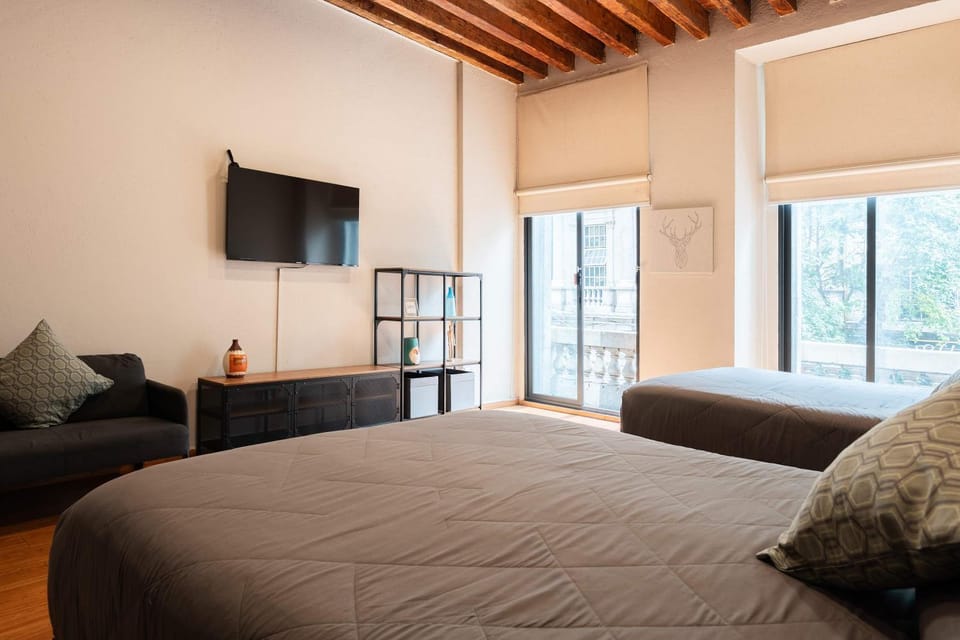 Photo of the whole room, Bedroom