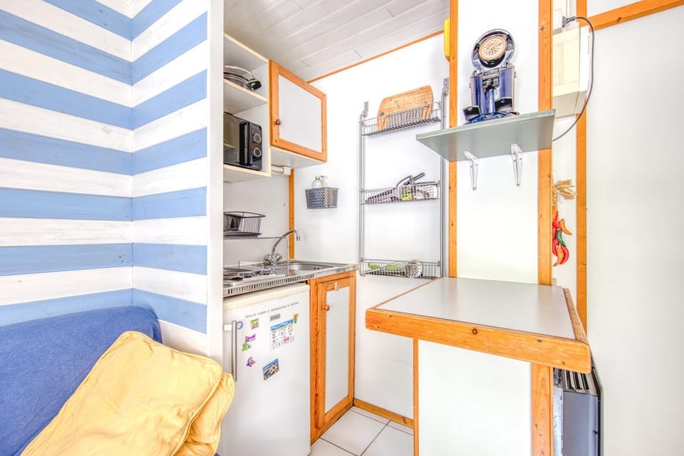 Property building, Living room, Bedroom