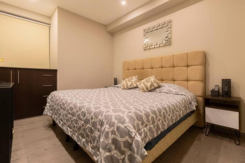 Photo of the whole room, Bedroom