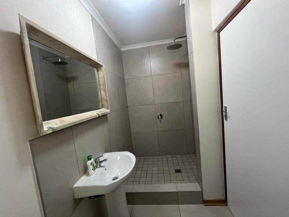 The Guest House Pongola Bed and Breakfast in KwaZulu-Natal
