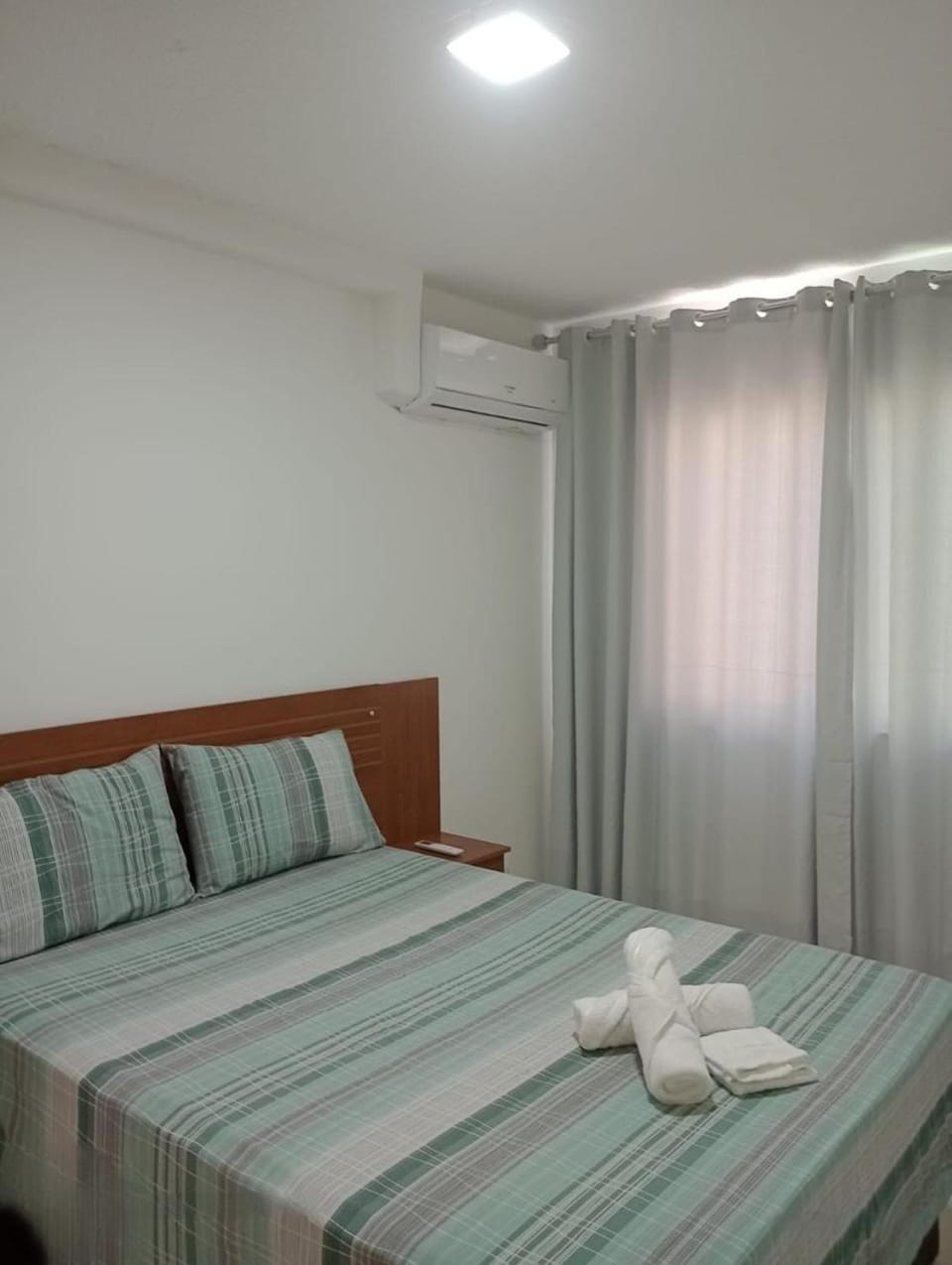Bed, Photo of the whole room, Bedroom, towels, air conditioner