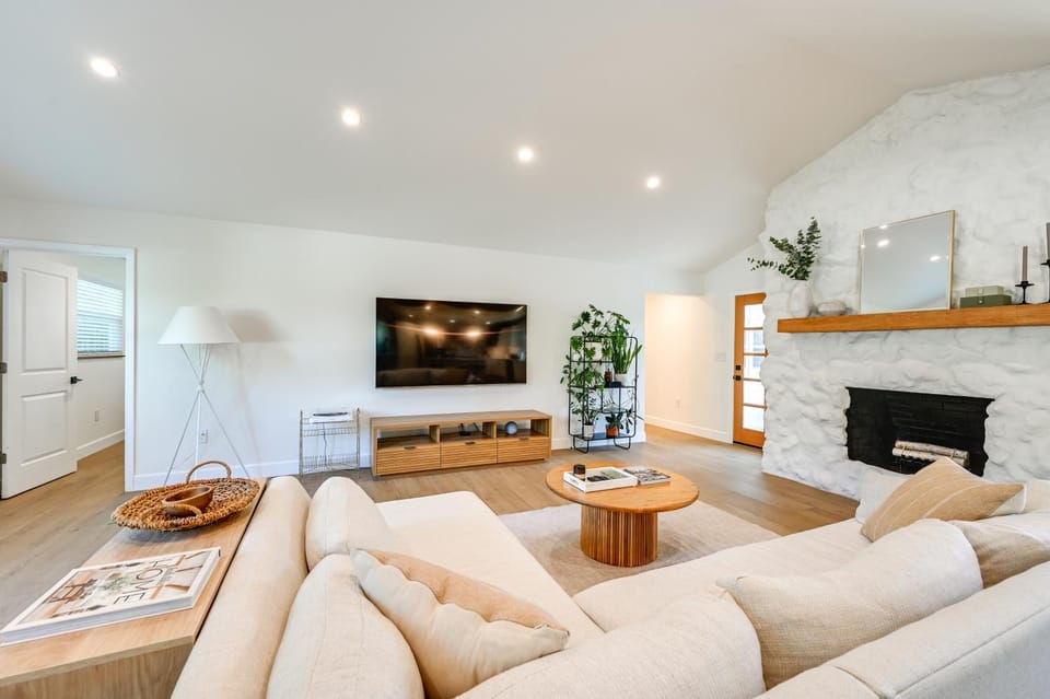 Naples Duplex Home w/ Private Pool & Lanai! House in Collier County