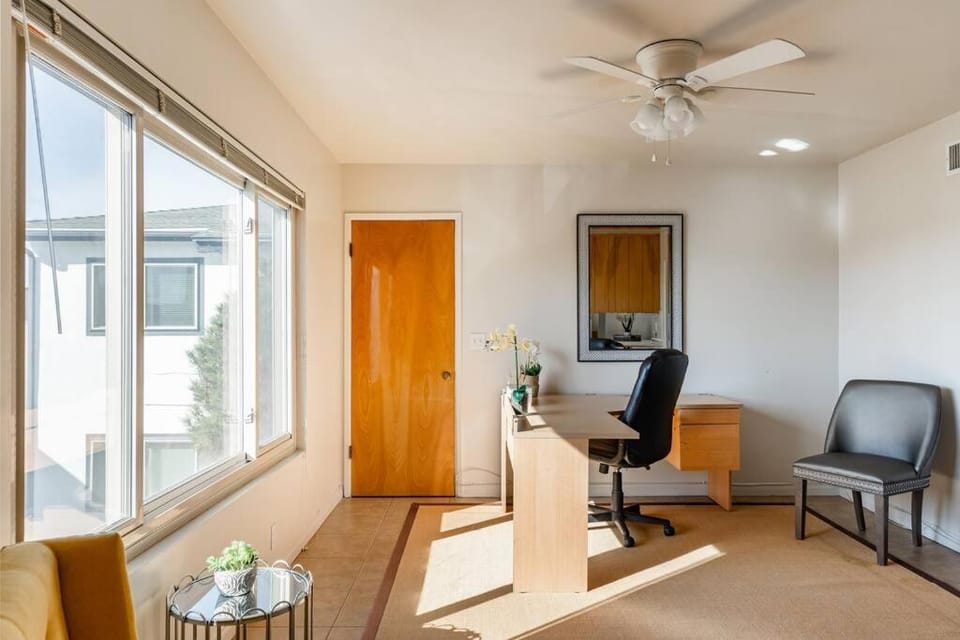 Casa Flora -2BR- FREE Parking in Little Italy! Apartment in San Diego