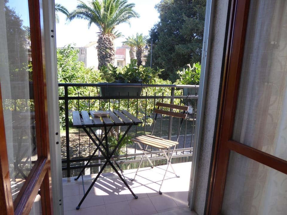 Patio, Day, Bird's eye view, Garden, View (from property/room), Balcony/Terrace, Dining area, Garden view