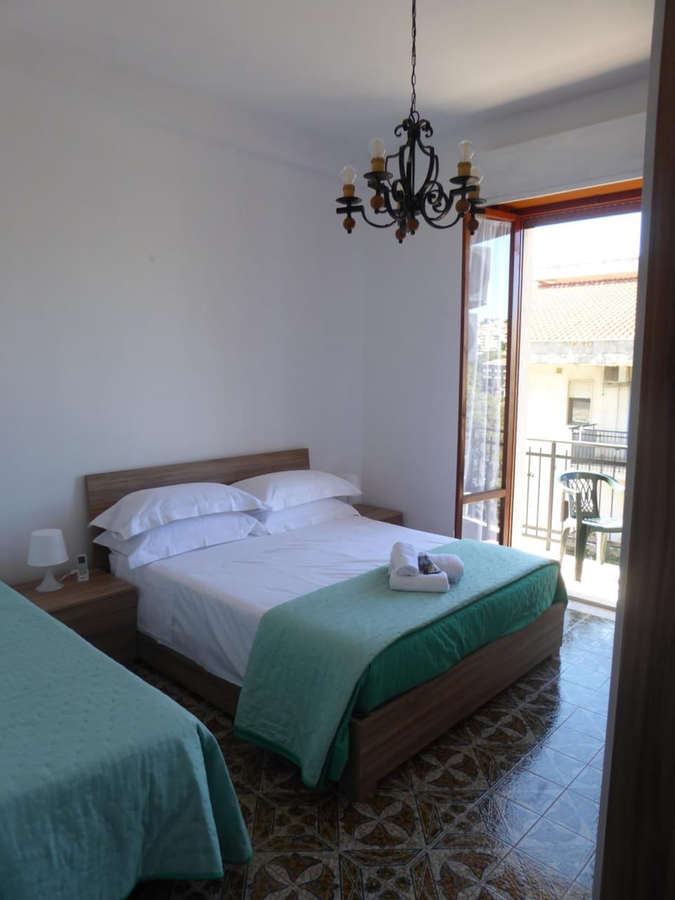 The Shamrock House Apartment in Sicily