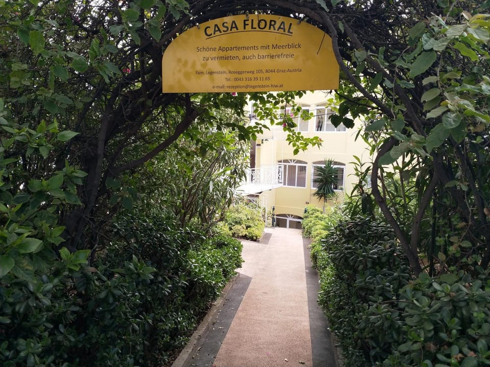 Facade/entrance, View (from property/room)