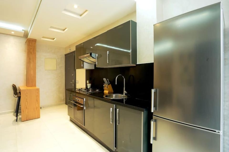 Kitchen or kitchenette, pet friendly, stove