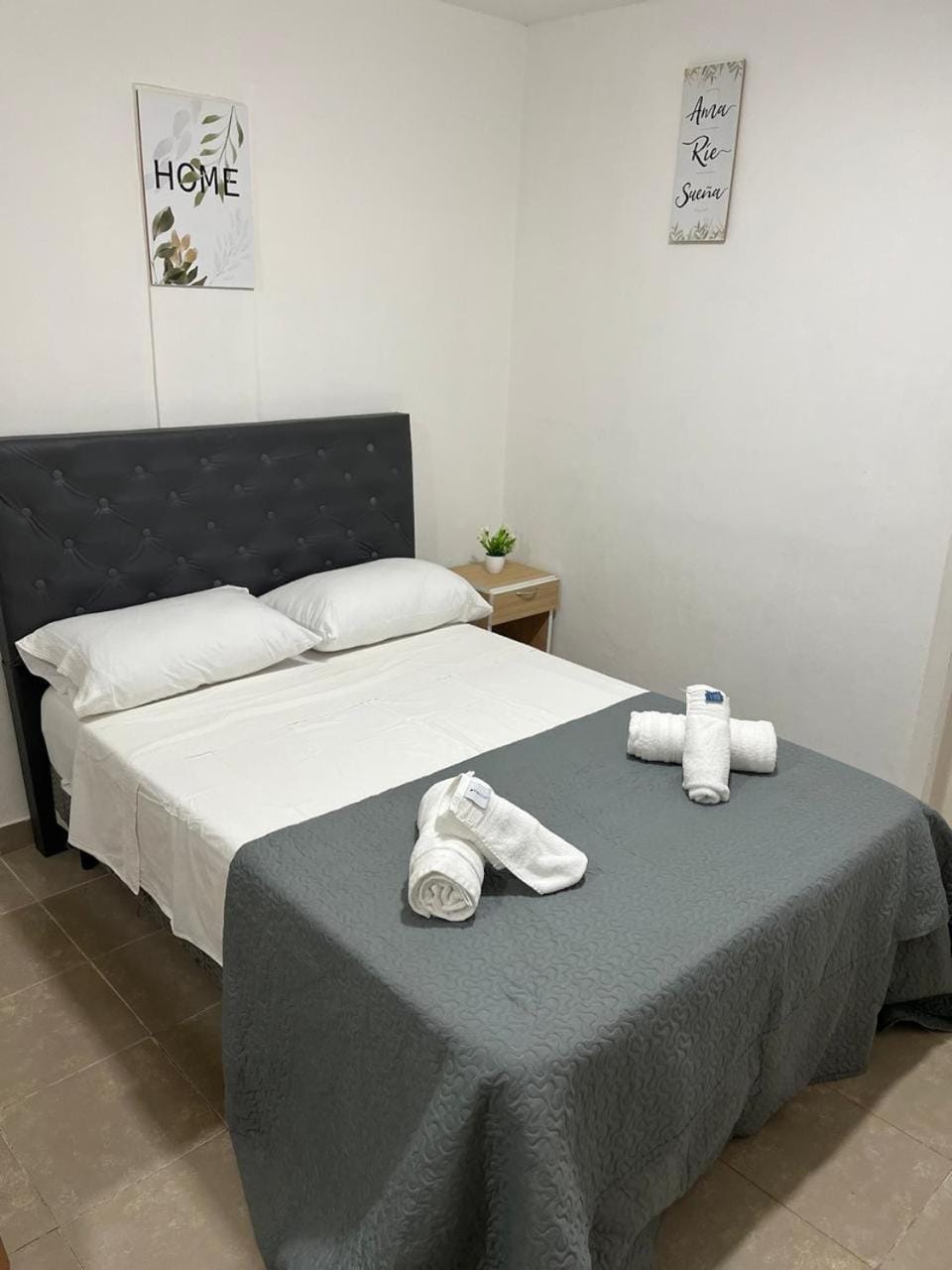 Hospedaje LH segundo B a 15 minutos del aeropuerto de Ezeiza Apartment in Buenos Aires Province