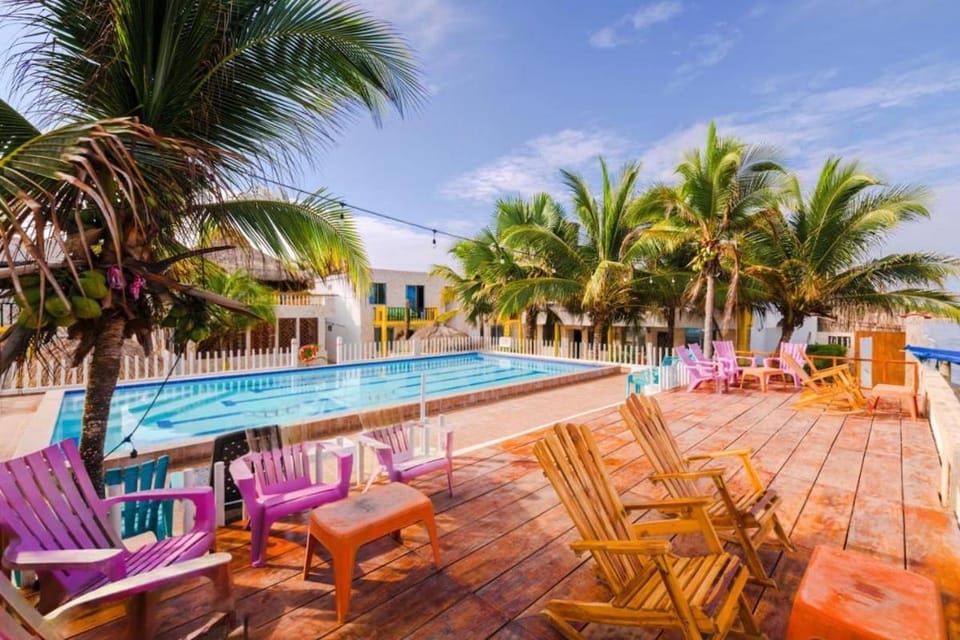 Day, Pool view, Swimming pool, sunbed