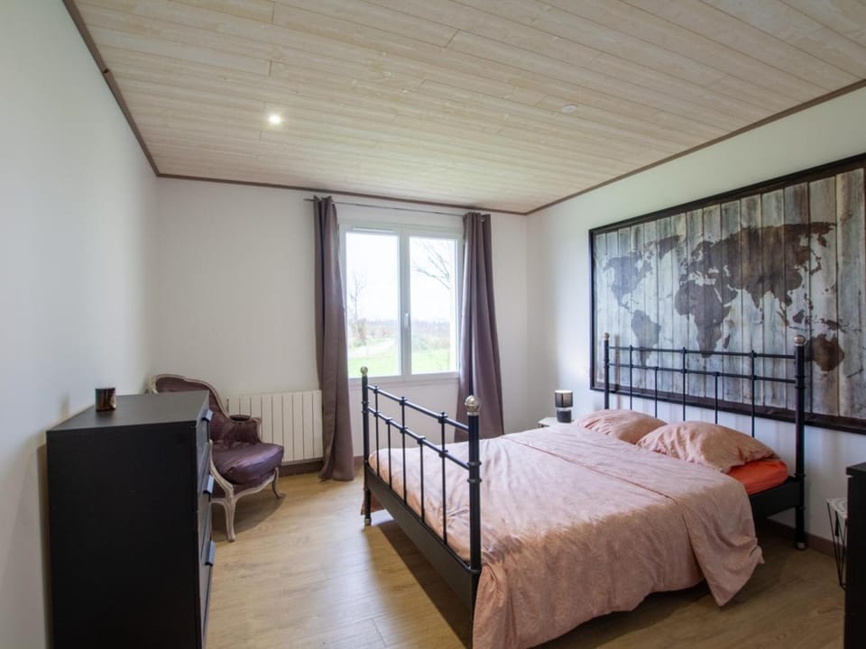 Gîte spacieux avec jardin privé, proche Dordogne et Charente, idéal pour 2 personnes et animaux acceptés - FR-1-616-358 House in Nouvelle-Aquitaine