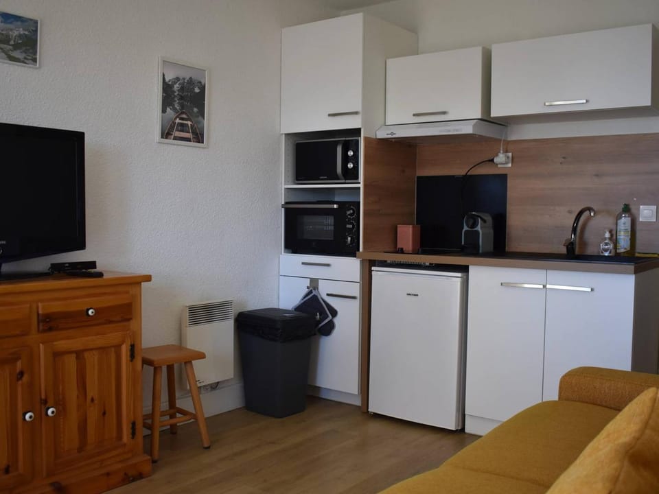 Studio cabine lumineux pour 4 pers., garage, Font-Romeu - FR-1-580-110 Cabin in Bolquère