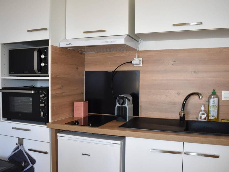 Studio cabine lumineux pour 4 pers., garage, Font-Romeu - FR-1-580-110 Cabin in Bolquère