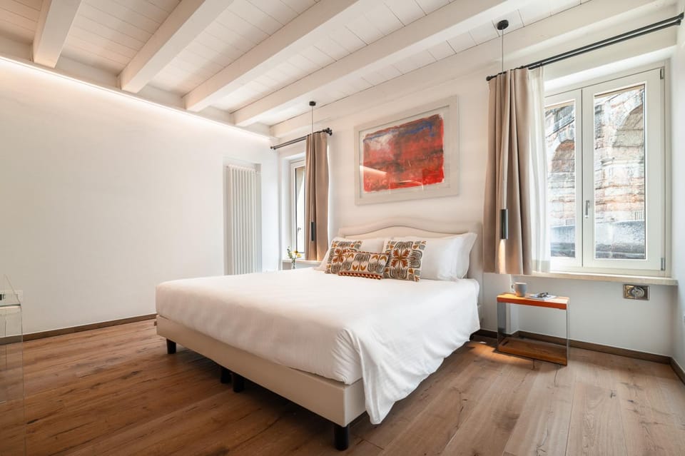 Bed, Photo of the whole room