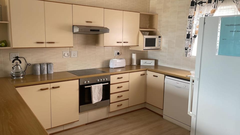 Jeffreysbay Magna Towers Apartment in Eastern Cape