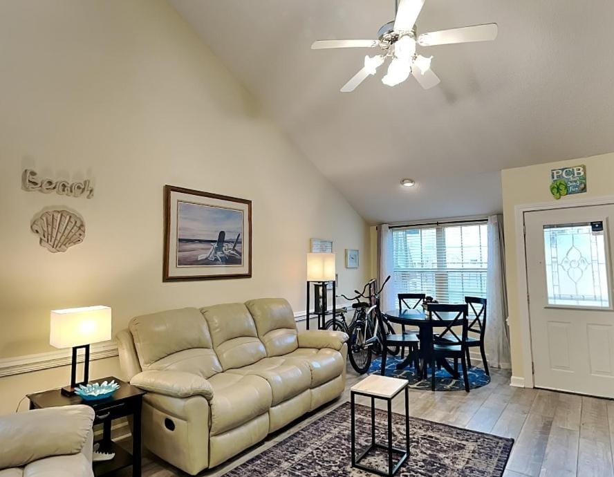 Living room, Seating area, Dining area, Cycling, furniture
