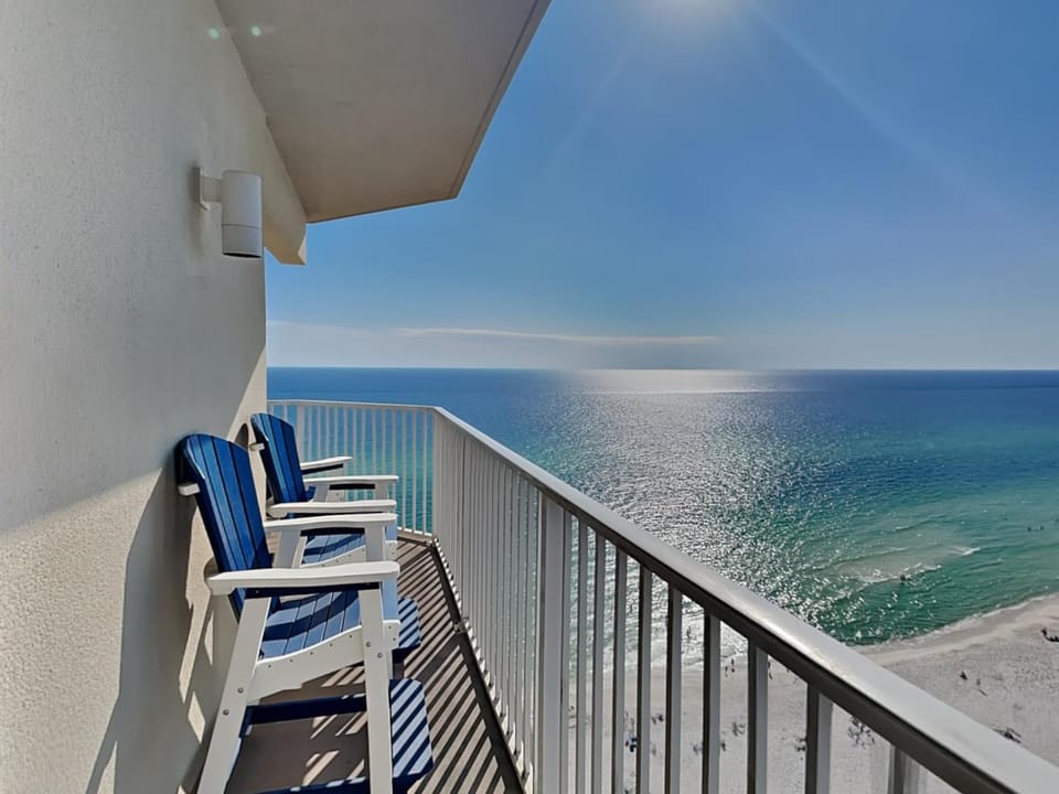 Balcony/Terrace, Seating area, Beach, Sea view