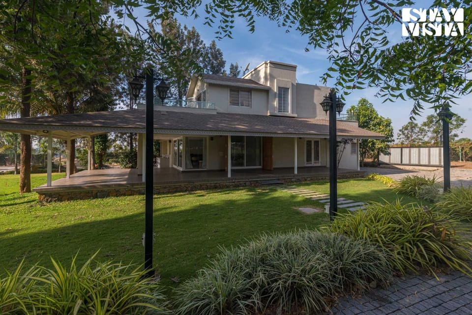 Property building, Garden