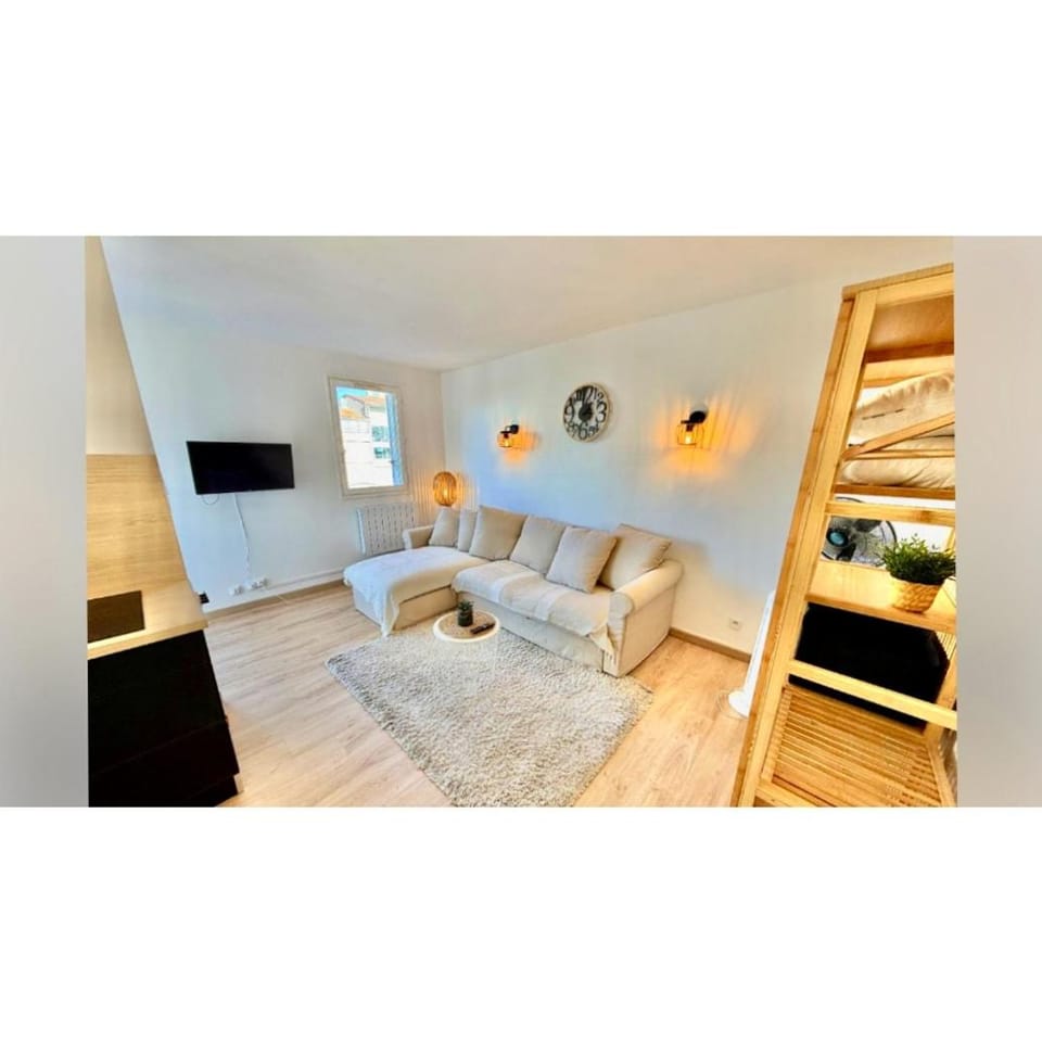 Studio cosy,piscine, ascenseur Apartment in Agde